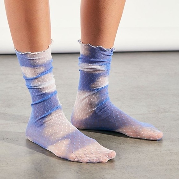 Free People Clouds Sheer Socks | One Size - Picture 2 of 3